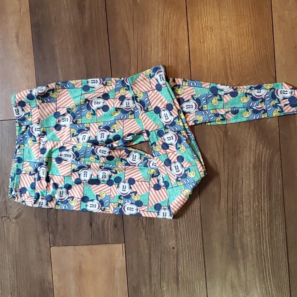 LuLaRoe mickey leggings